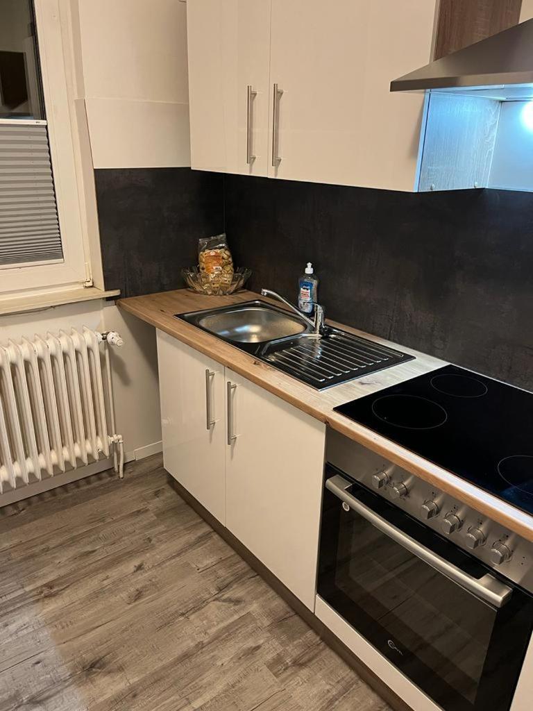 Schoene Ferienwohnung/Pendlerwohnung Uelzen Luaran gambar