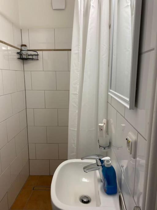 Schoene Ferienwohnung/Pendlerwohnung Uelzen Luaran gambar